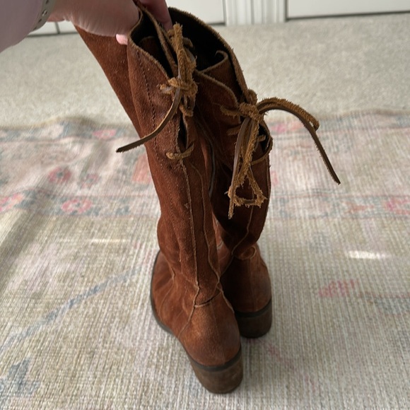 EUC brown Born Felicia boots - Picture 3 of 8